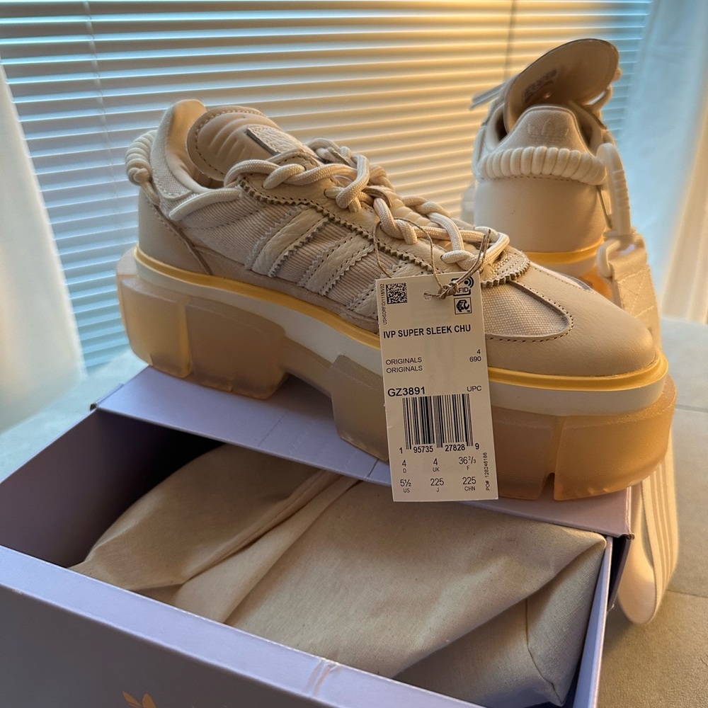 Ivy Park x Wmns Super Super Sleek 'Rodeo - Halo Ivory'
